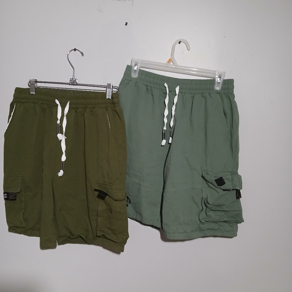 Men's Green Cargo Shorts. Buying 2 Pair NWOT. Size 30X8 - Picture 3 of 16